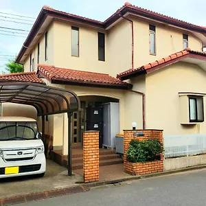 ディズニーランド徒歩圏内! 駐車場付の広い115m2戸建まるごと貸し切り! 民泊舞浜 ヴィラ